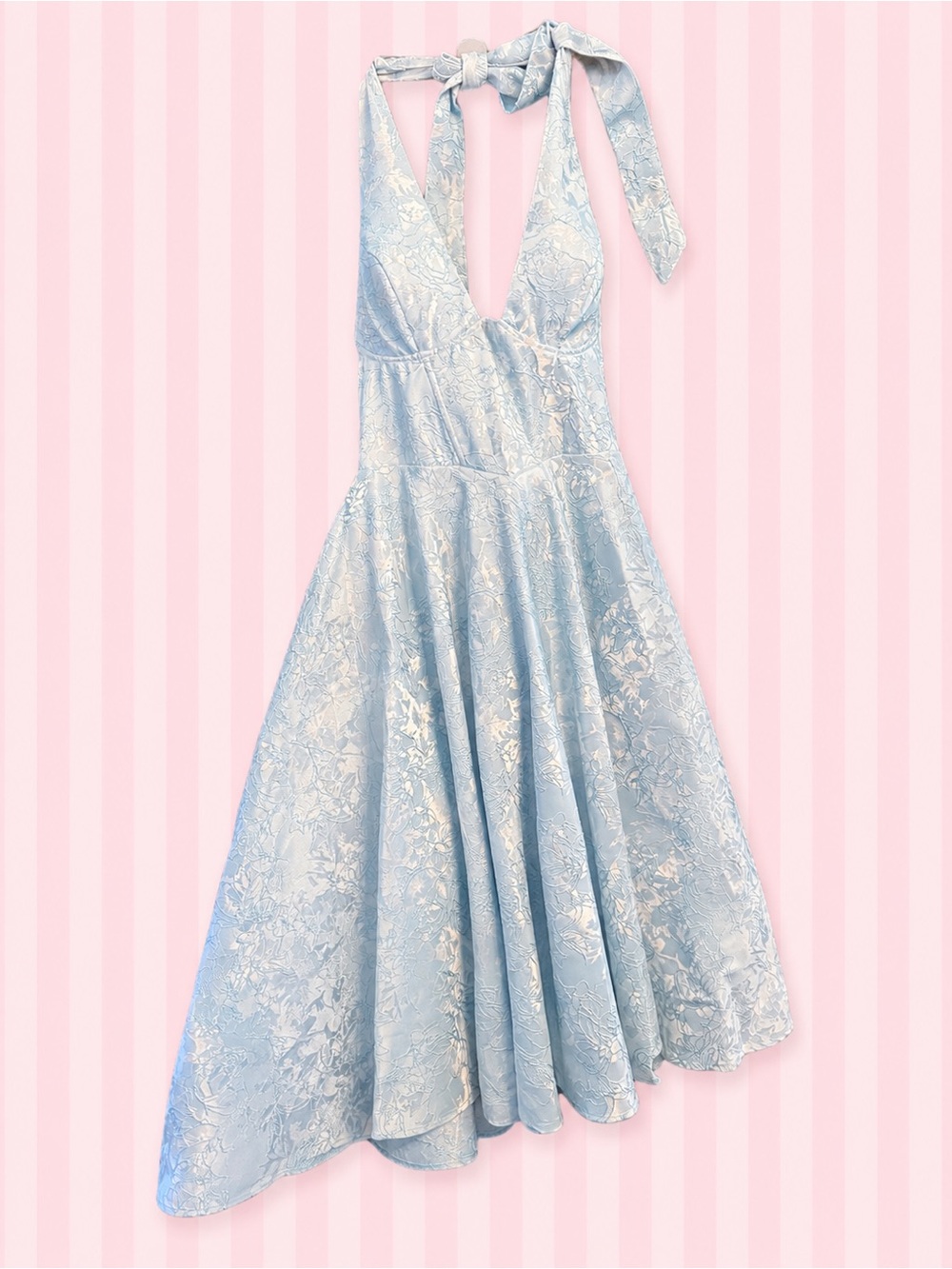 Fashion Nova Ellington Jacquard Halter Midi Dress – Light Blue – Size M – NWT 🩵